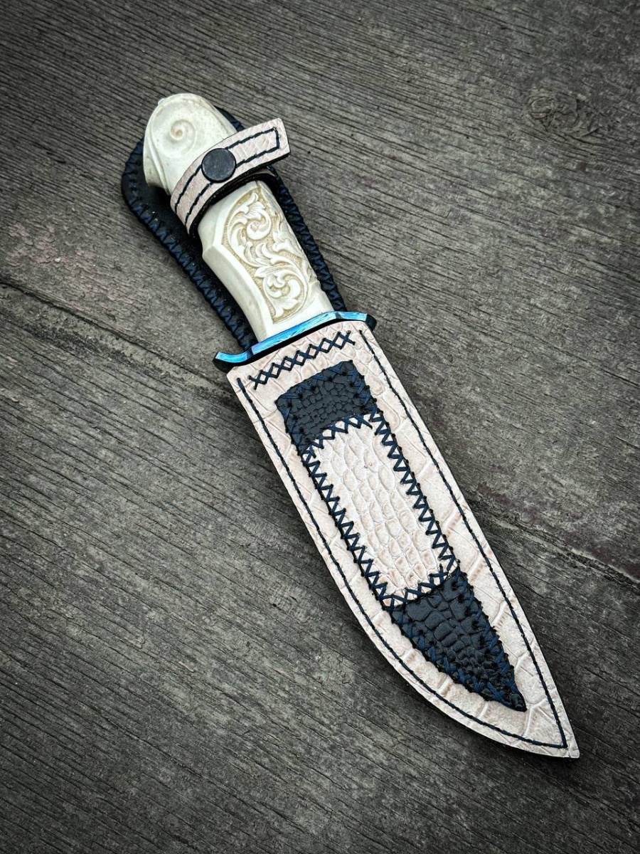 Авторский нож «Бивиора» (дамаск)