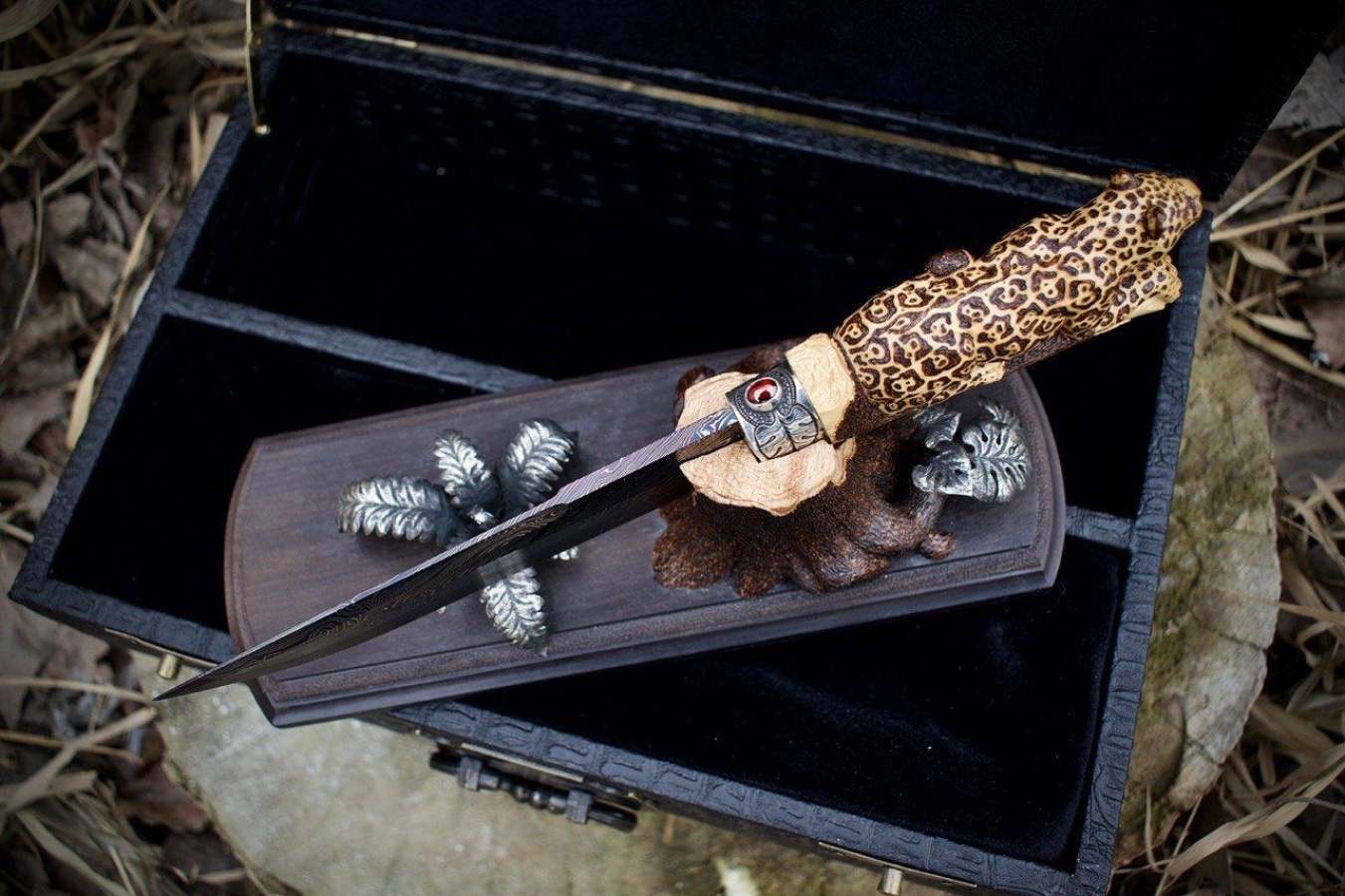 Авторский нож «Леопард» (черный)