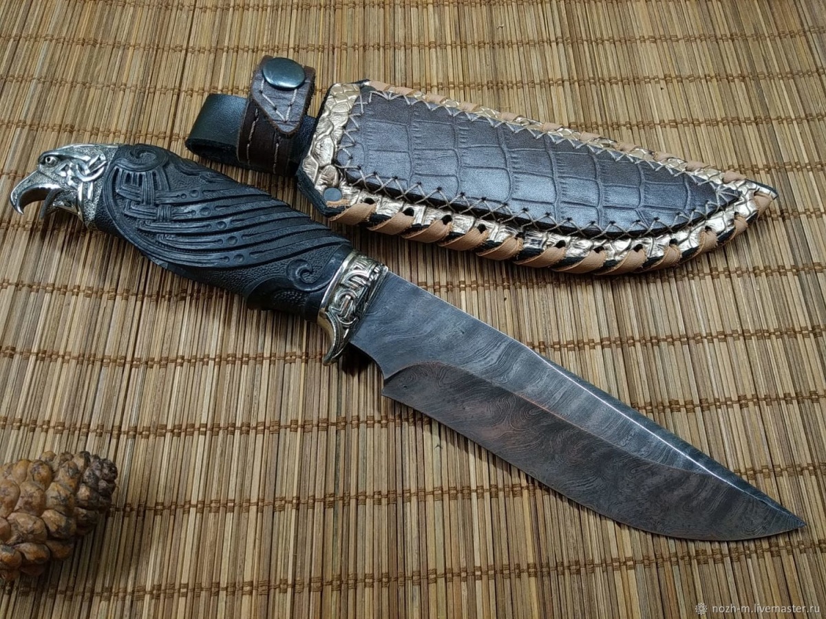 Авторский нож «Клюв» (черный, дамасская сталь)