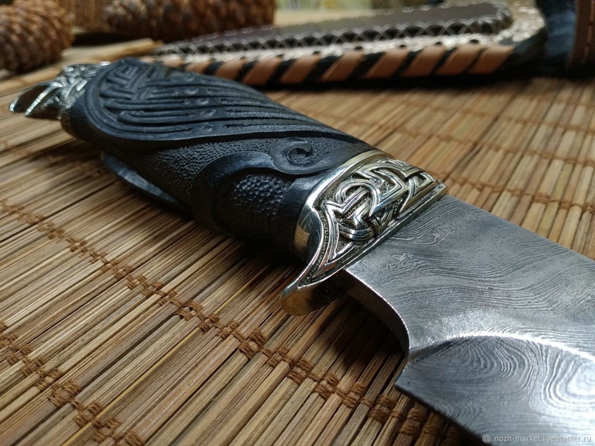 Авторский нож «Клюв» (черный, дамасская сталь)
