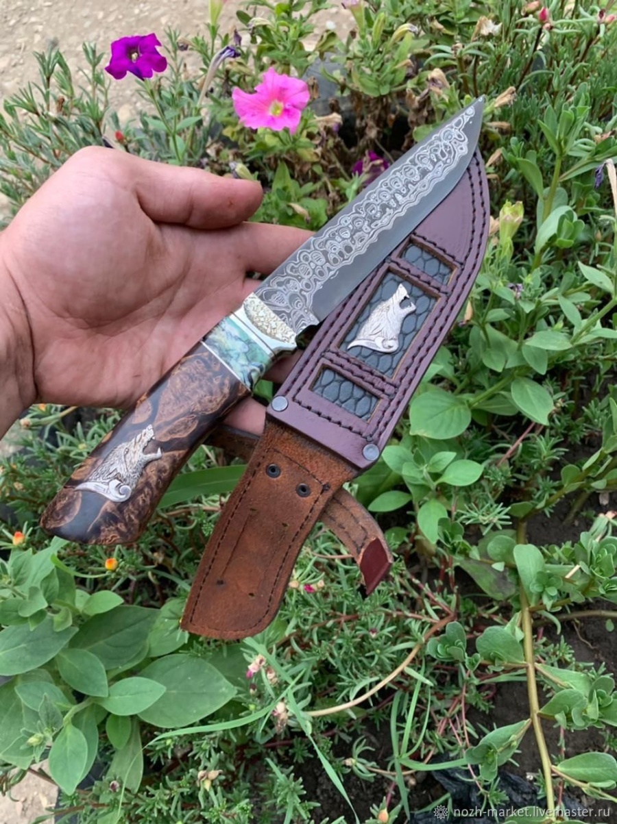 Авторский нож «Волк» (никелированная дамасская сталь, ламинат)