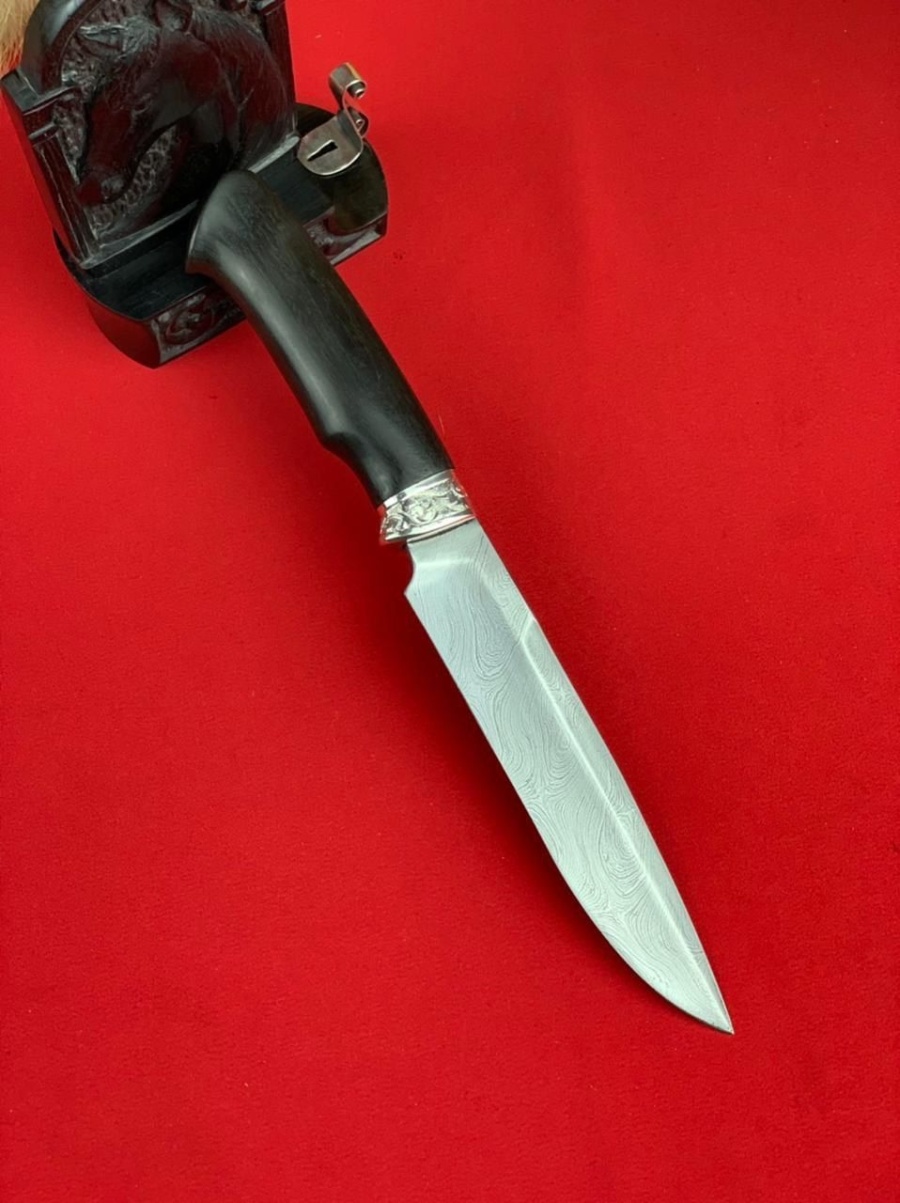 Авторский нож «Жеребец» (дамасская сталь )