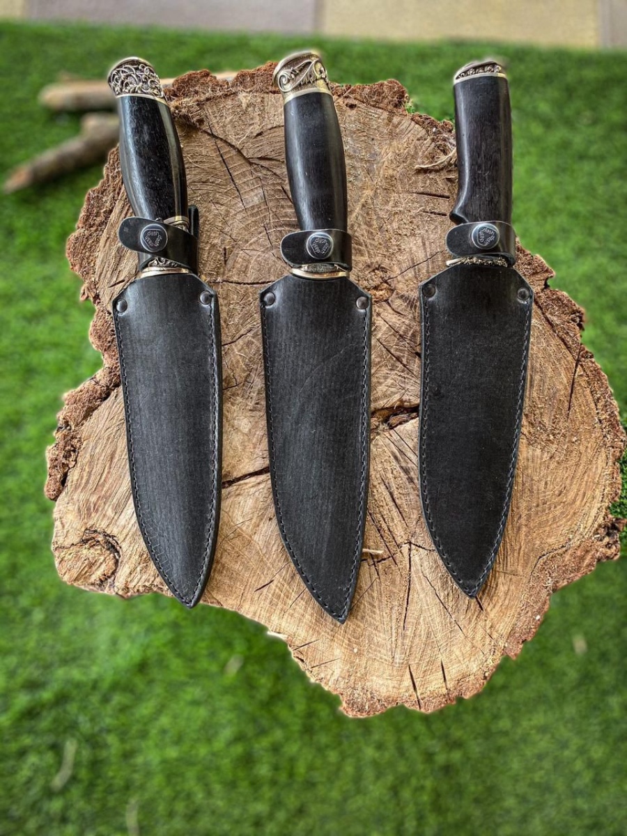 Авторский нож «Кизляр» (черный, дамасская сталь)