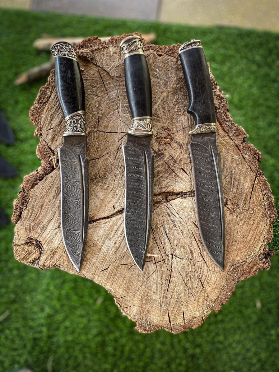 Авторский нож «Кизляр» (черный, дамасская сталь)