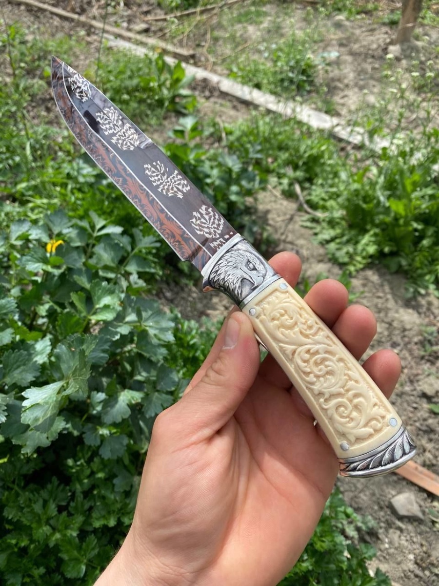 Авторский нож «Орел» (белый, дамасская сталь никелированная)