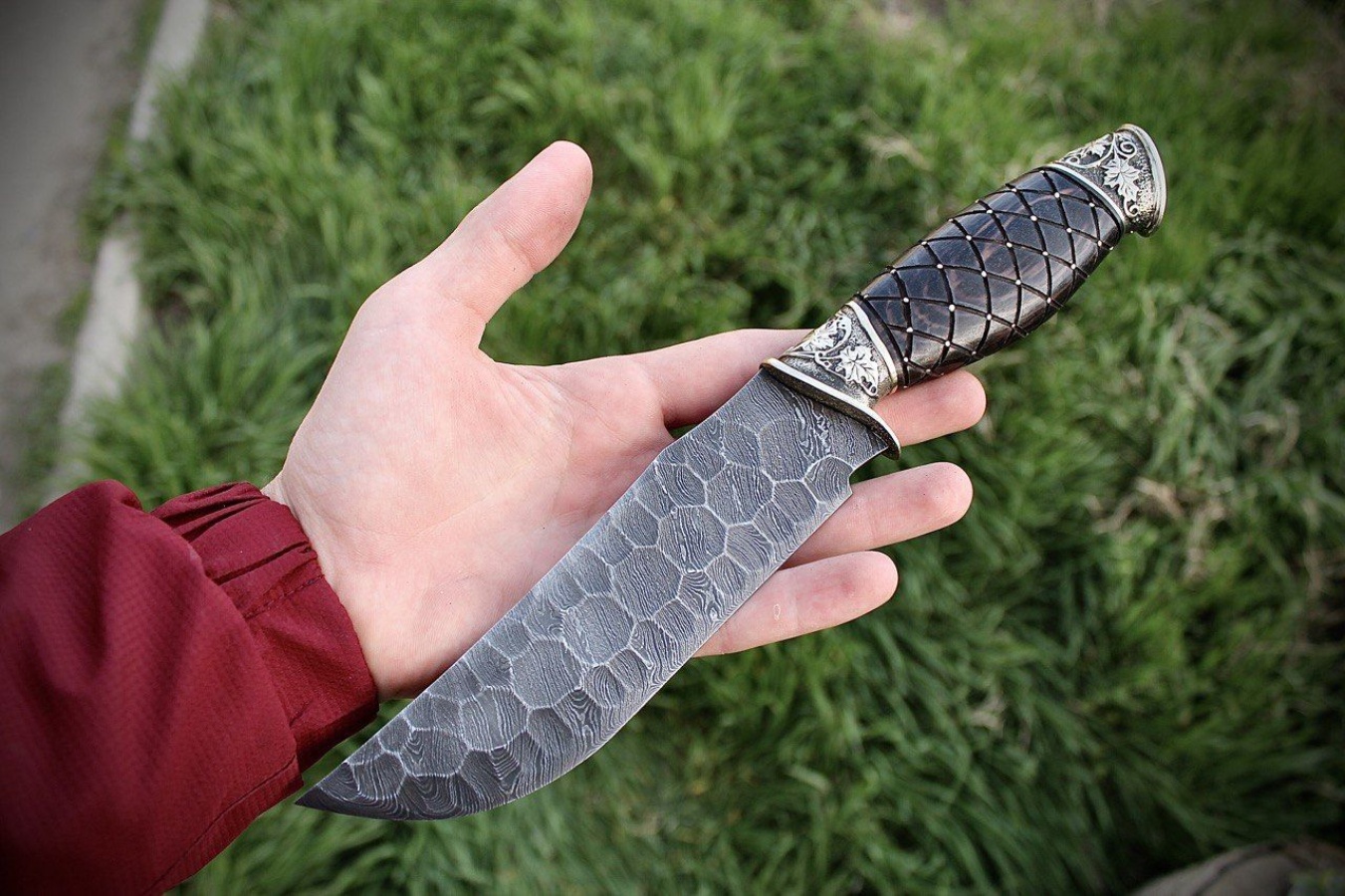 Авторский нож «Каменный век» (серебристый, дамасская сталь, обработка )