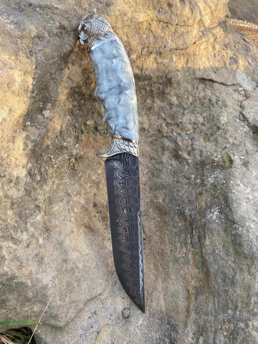 Авторский нож «Сова» (серый, никелированная дамасская сталь)